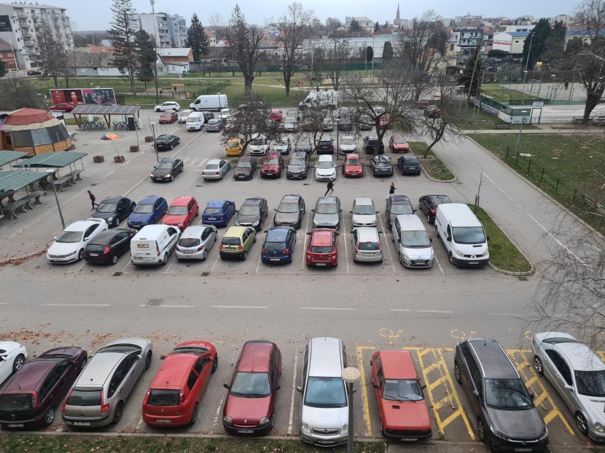 Apartman Yellow - Self Check In Osijek Zewnętrze zdjęcie